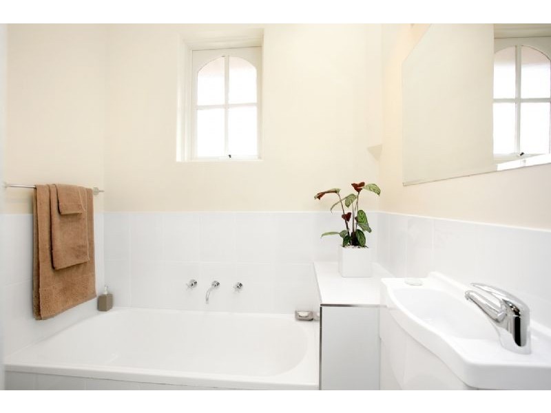 6/1 Glen Ebor Avenue, Blackburn VIC 3130