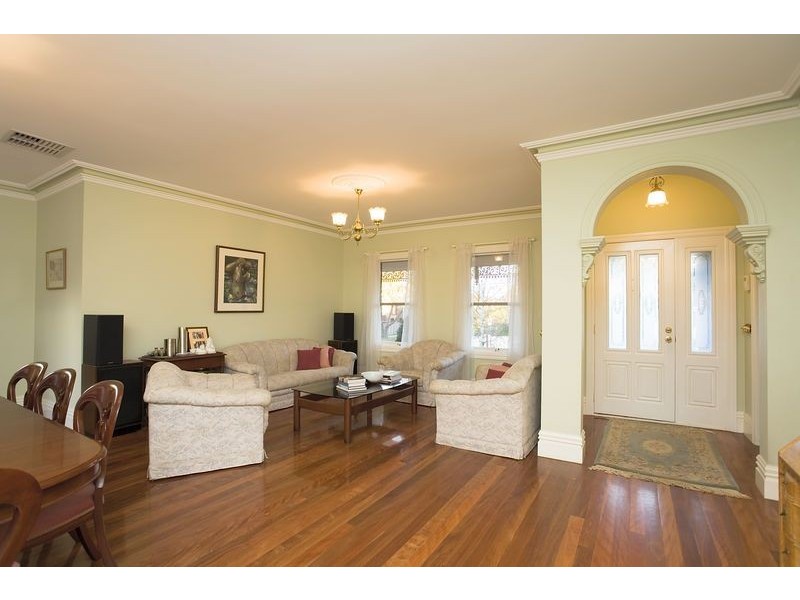 40 Holland Road, Blackburn South VIC 3130