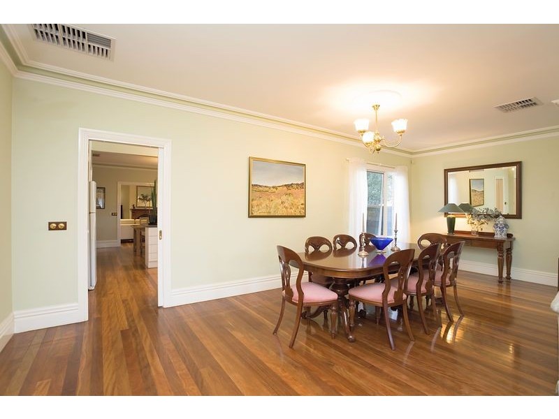 40 Holland Road, Blackburn South VIC 3130