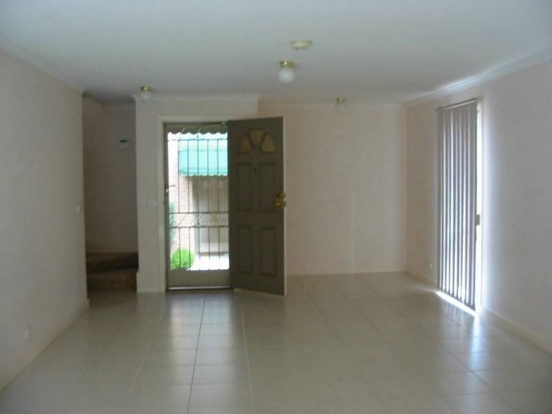 2/11 Station Street, Blackburn VIC 3130