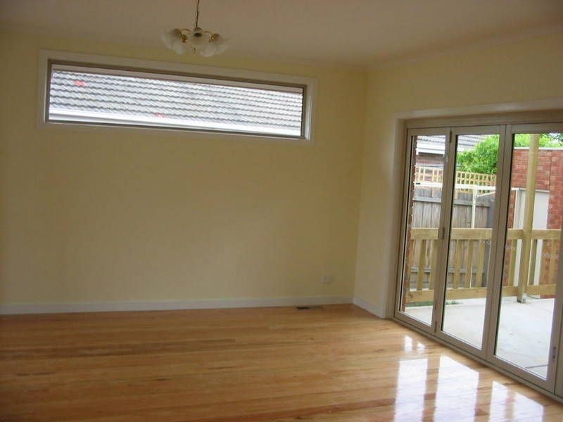 1/14 Worrall Street, Burwood VIC 3125