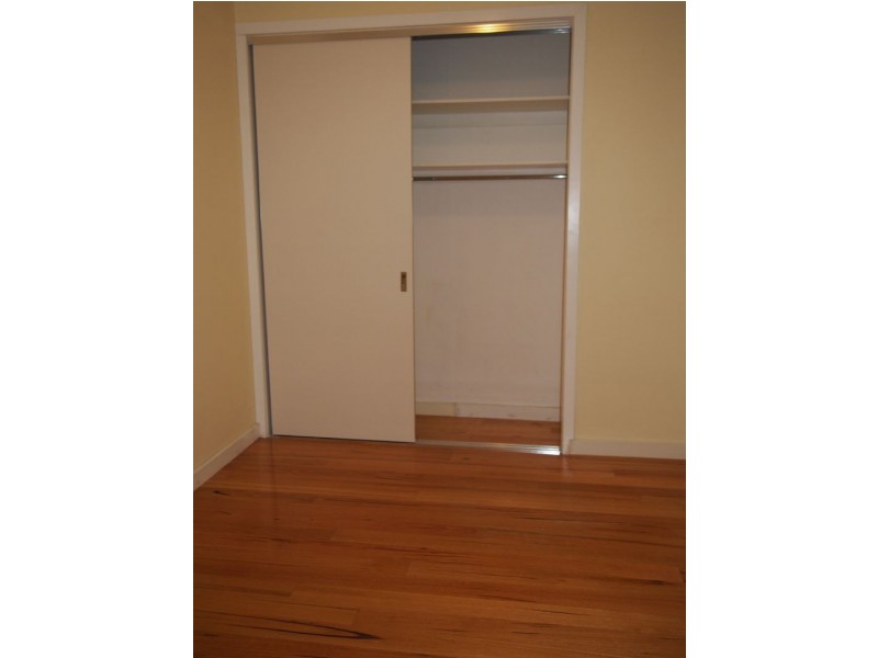 2/14 Worrall Street, Burwood VIC 3125