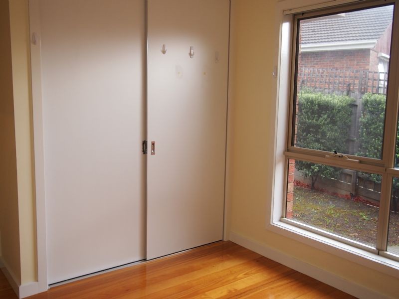 2/14 Worrall Street, Burwood VIC 3125