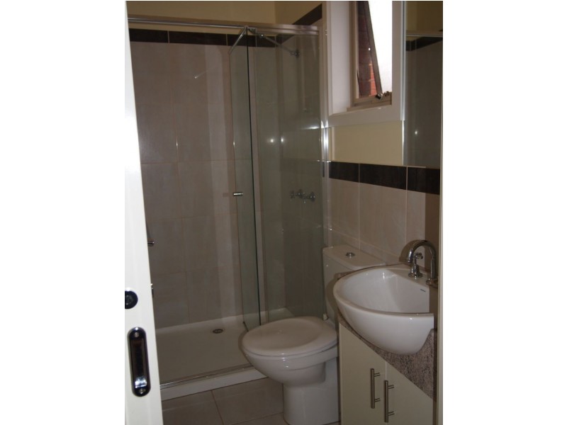 2/14 Worrall Street, Burwood VIC 3125