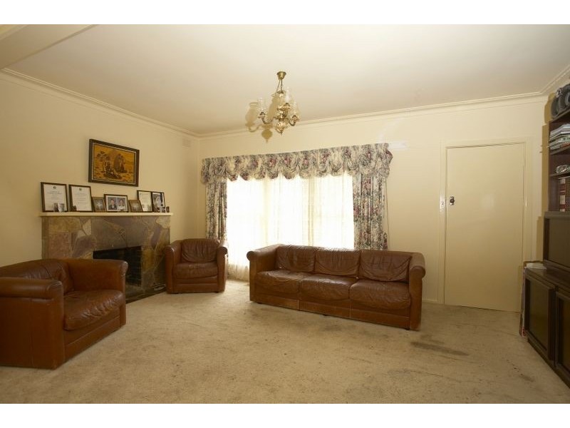 179 Mahoneys Road, Forest Hill VIC 3131