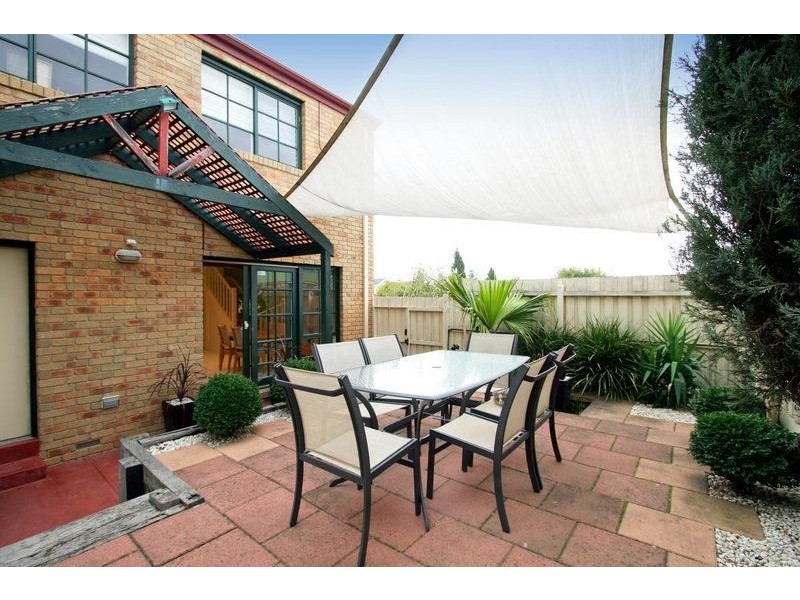 1/10 Stringybark Close, Forest Hill VIC 3131