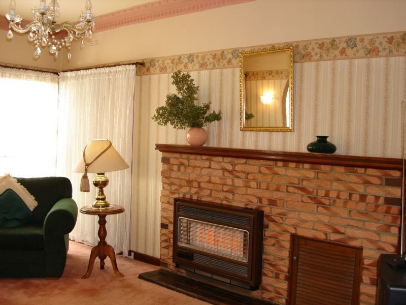 42 GUNYAH ROAD, Blackburn North VIC 3130