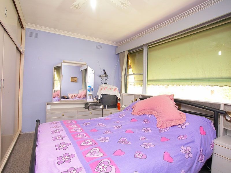 12 Romoly Drive, Forest Hill VIC 3131