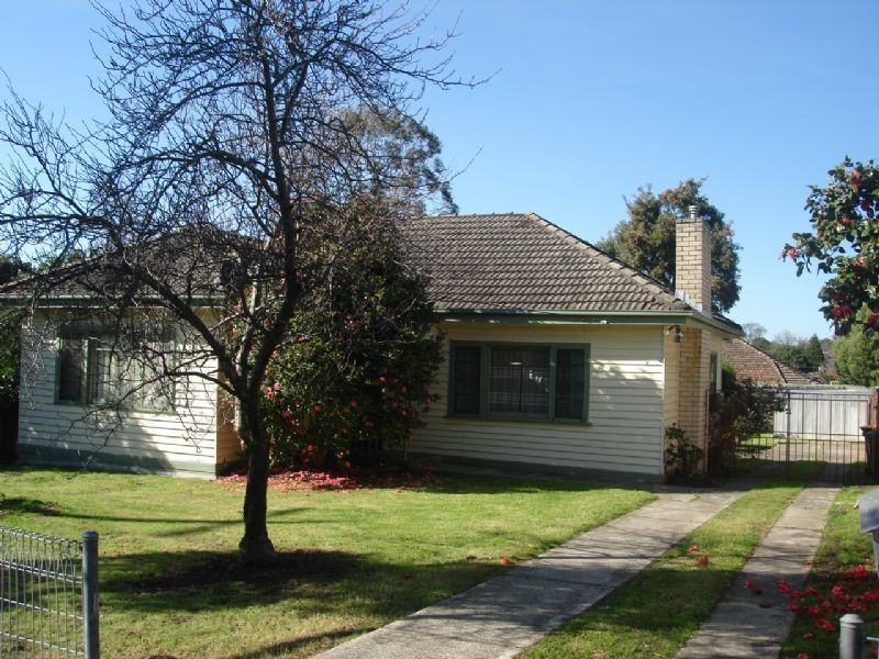 39 Koonung Road, Blackburn North VIC 3130