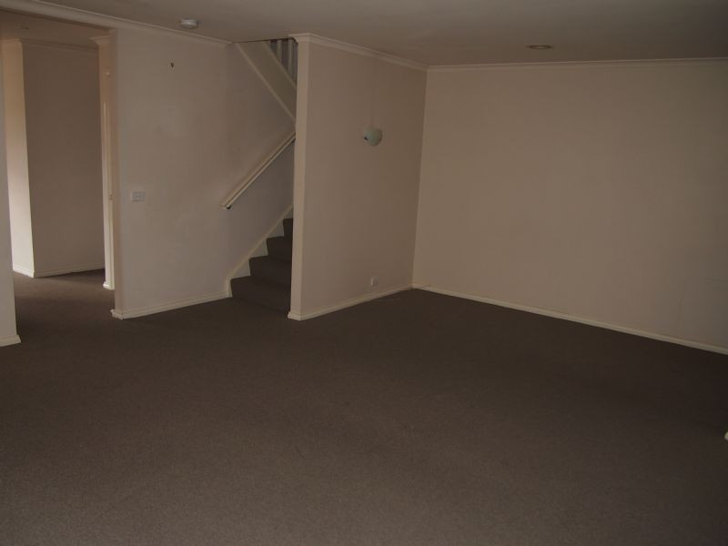 33 Springfield Road, Blackburn North VIC 3130