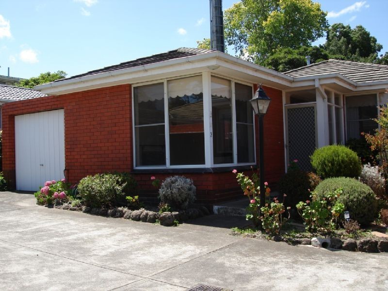 2/15 Central Avenue, Burwood VIC 3125