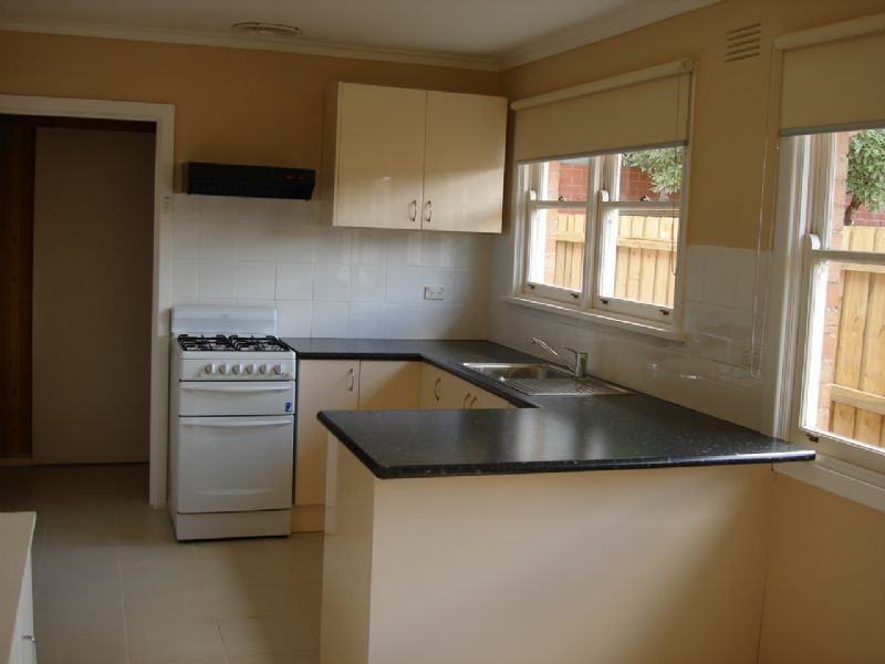 25 Forest Road, Forest Hill VIC 3131