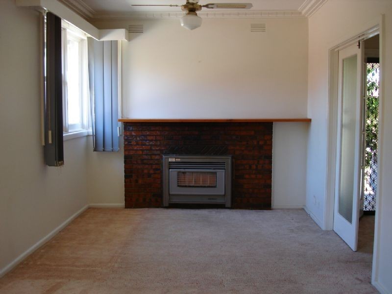 18 Heathfield Rise, Box Hill North VIC 3129