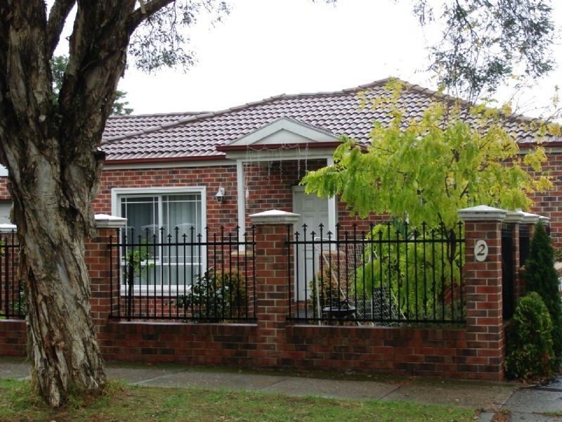 1/2 Owen, Mitcham VIC 3132