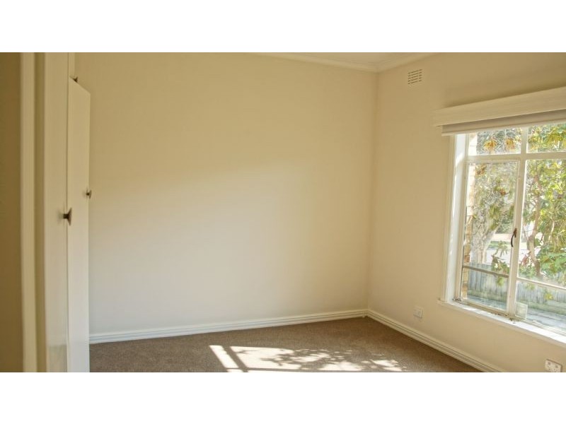 33 Malcolm Street, Blackburn VIC 3130