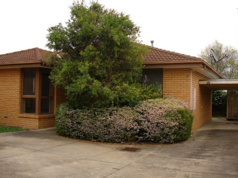 2/10 Linden Street, Blackburn VIC 3130