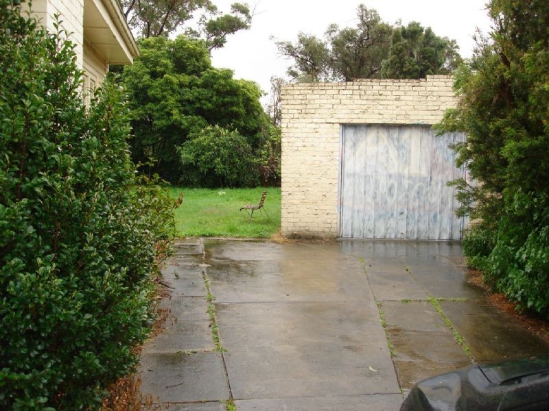 6 Shady Grove, Nunawading VIC 3131