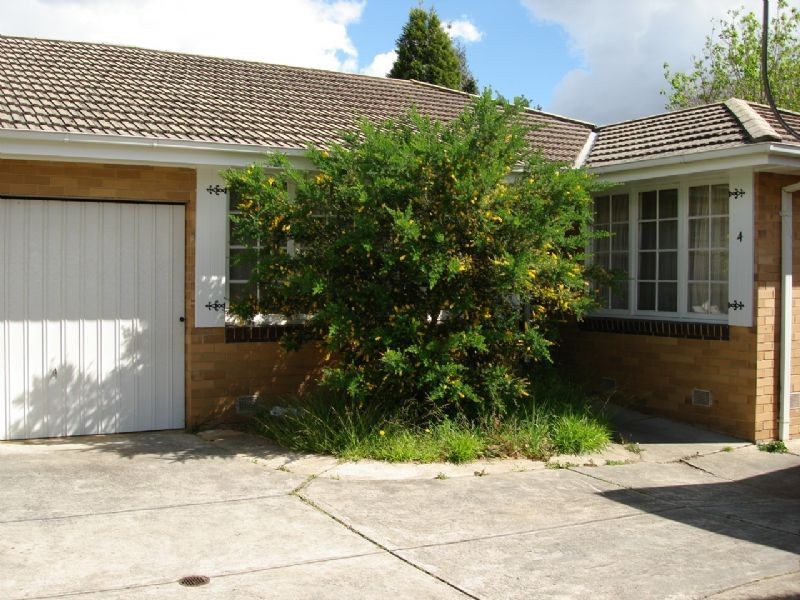 4/84 Mahoneys Road, Forest Hill VIC 3131