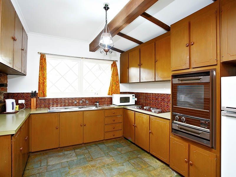 27 Sheehans Road, Blackburn VIC 3130