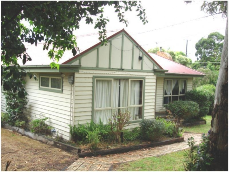 11 Stuart Crescent, Nunawading VIC 3131