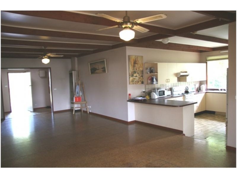 11 Stuart Crescent, Nunawading VIC 3131