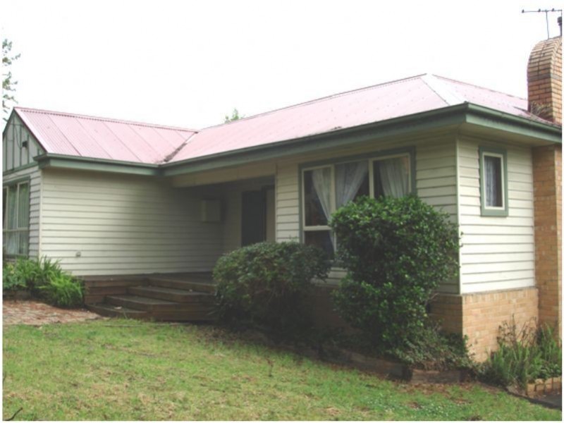 11 Stuart Crescent, Nunawading VIC 3131