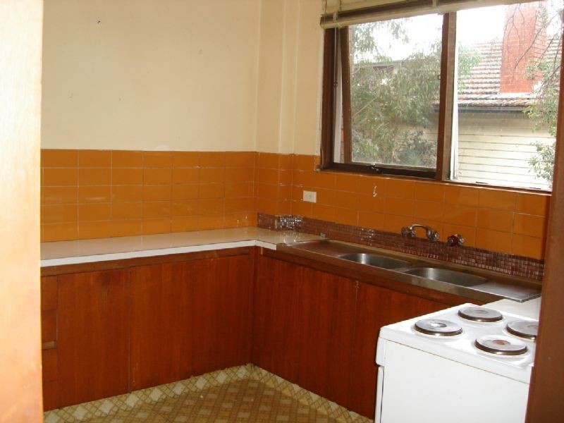 1/13 Station Street, Blackburn VIC 3130