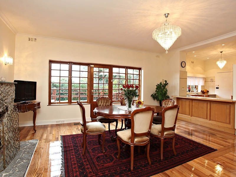 19 Service Road, Blackburn VIC 3130