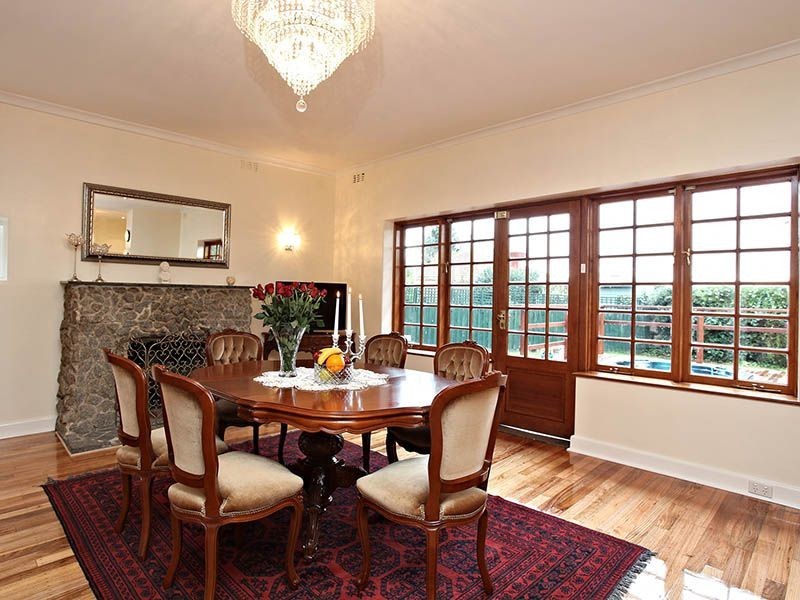 19 Service Road, Blackburn VIC 3130