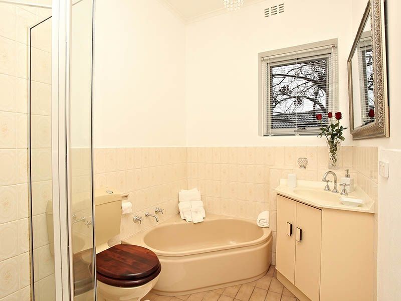 19 Service Road, Blackburn VIC 3130