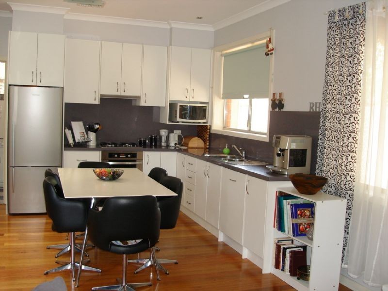 2/119 Holland Road, Blackburn South VIC 3130