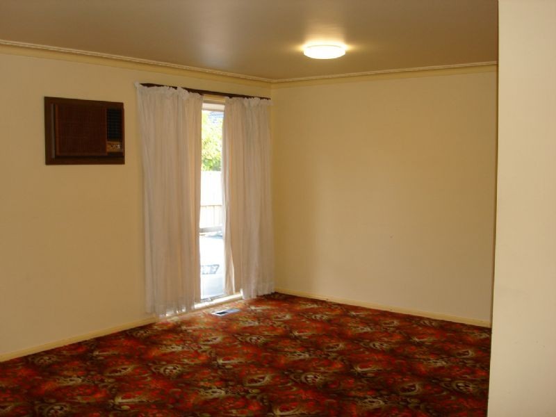 8 Raymond Street, Blackburn North VIC 3130