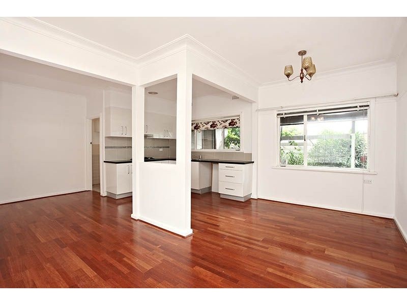 1/37 Katrina Street, Blackburn North VIC 3130