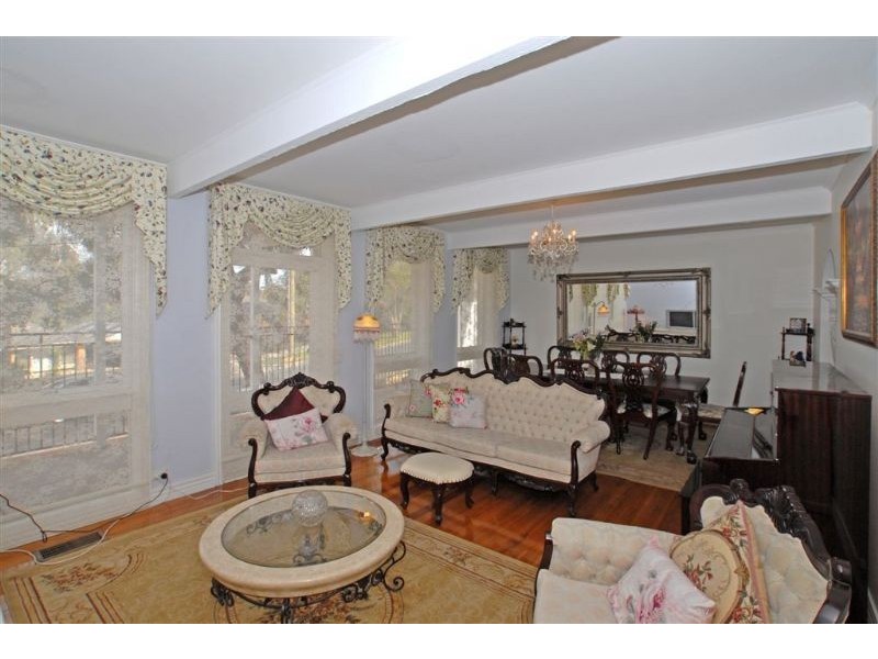 50 Wattle Valley Road, Mitcham VIC 3132