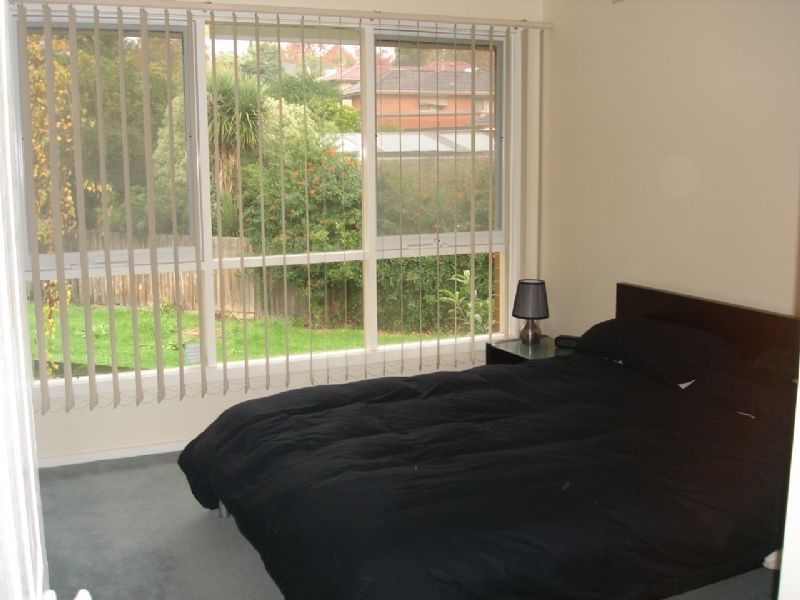 2/4 Greendale Road, Doncaster East VIC 3109