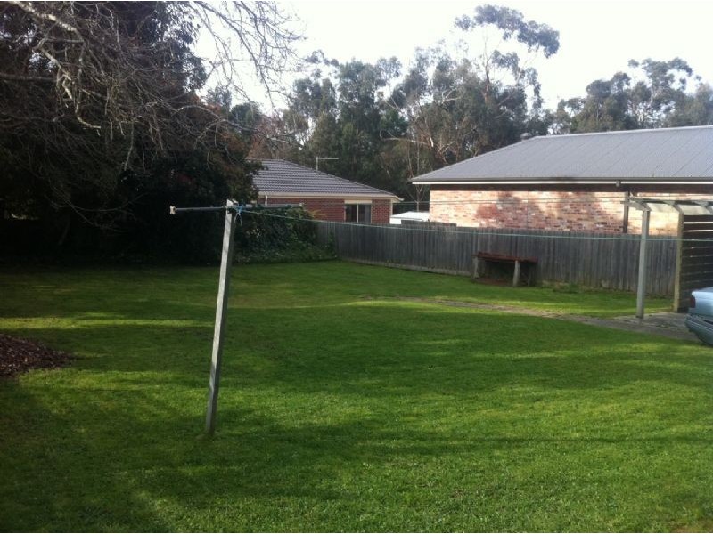 64 Lee Ann Crescent, Croydon VIC 3136