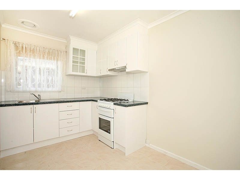 1/4 Fir Street, Blackburn VIC 3130