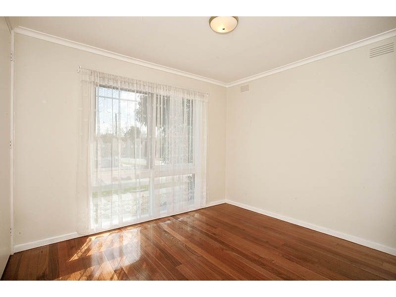 1/4 Fir Street, Blackburn VIC 3130