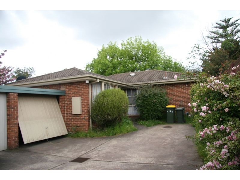 2/63 Lasiandra Avenue, Forest Hill VIC 3131
