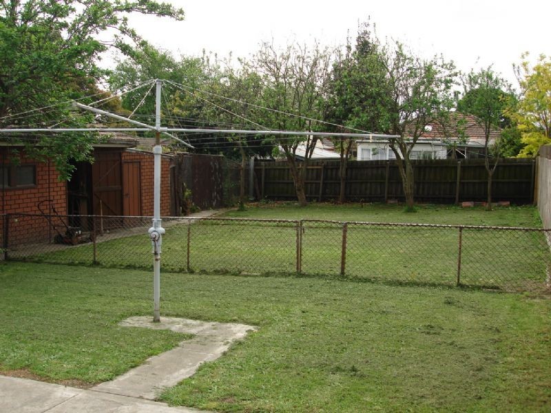 19 Ayr Street, Blackburn South VIC 3130