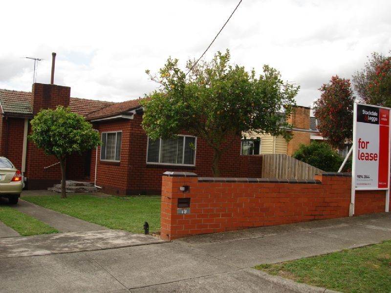 19 Ayr Street, Blackburn South VIC 3130