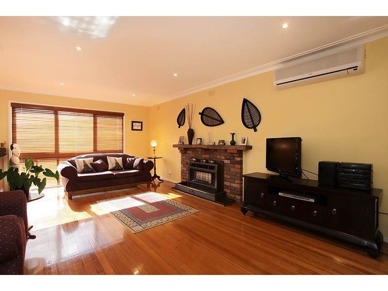 4 Neil Court, Blackburn South VIC 3130
