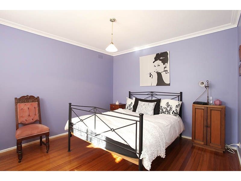4 Neil Court, Blackburn South VIC 3130