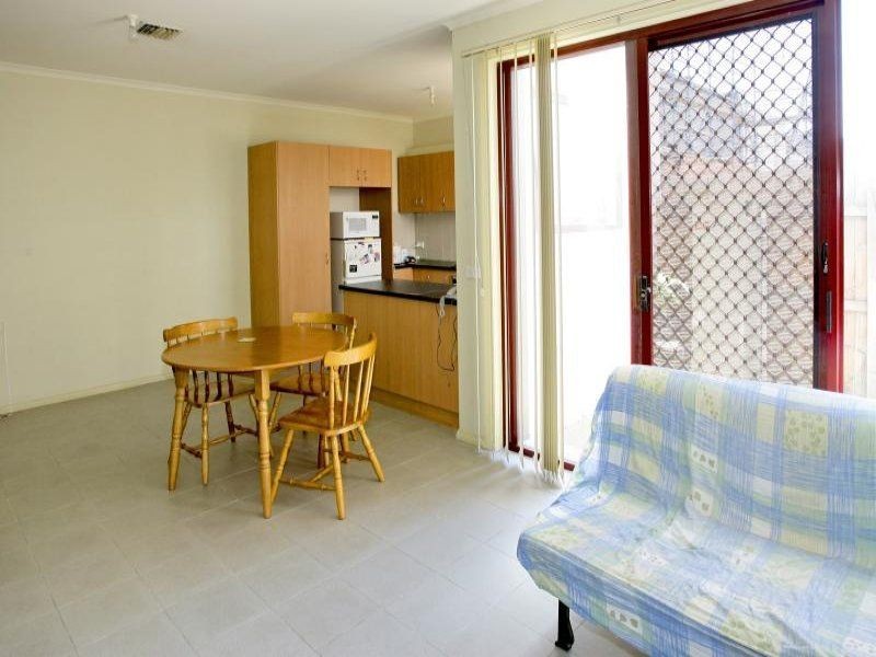 3 Lincoln Mews, Kensington VIC 3031