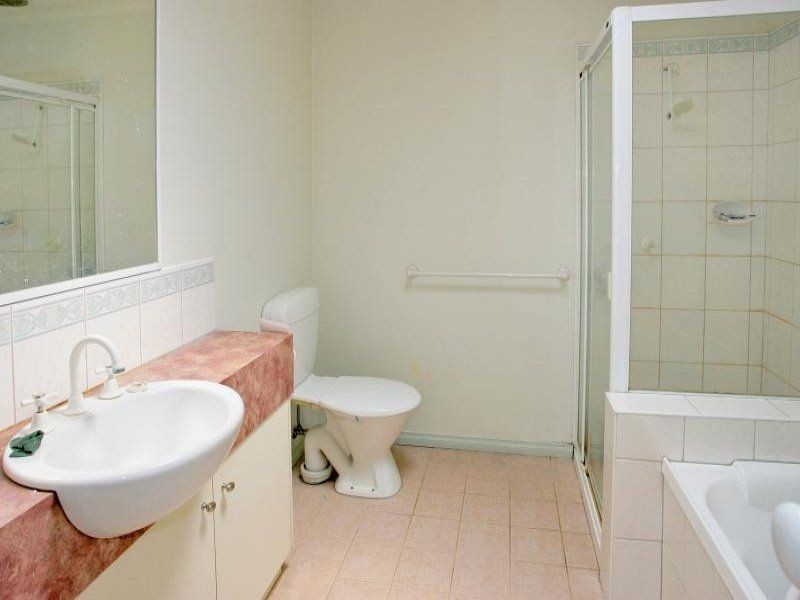 3 Lincoln Mews, Kensington VIC 3031