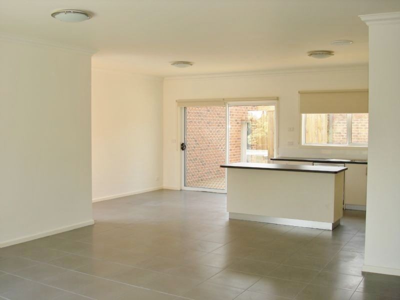 3/8 Lena Grove, Ringwood VIC 3134