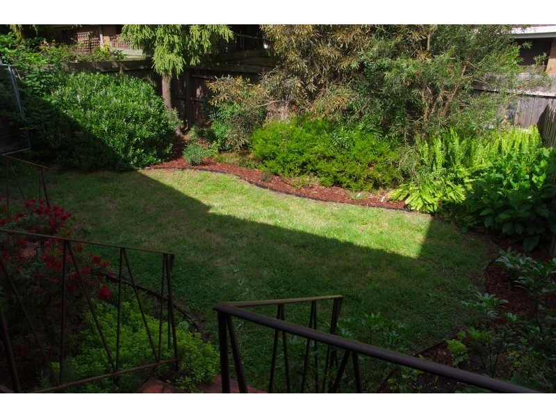 2/55 Laburnum Street, Blackburn VIC 3130