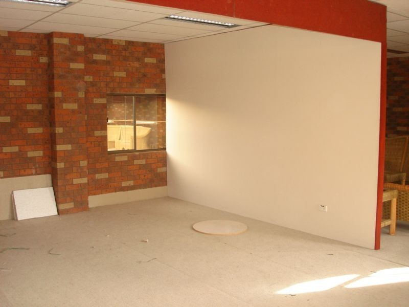 Upstairs/210 Whitehorse Road, Blackburn VIC 3130