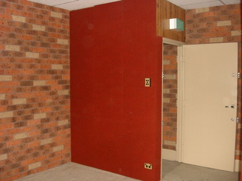 Upstairs/210 Whitehorse Road, Blackburn VIC 3130