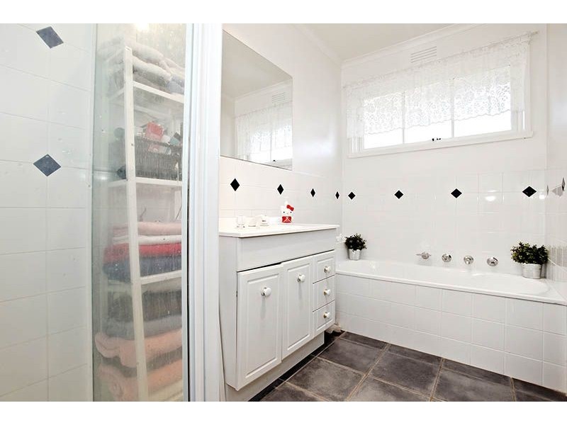 6/15 Wickham Avenue, Forest Hill VIC 3131